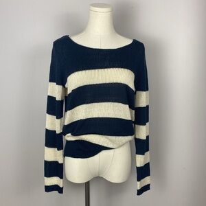 🌸Pink rose striped sweater
